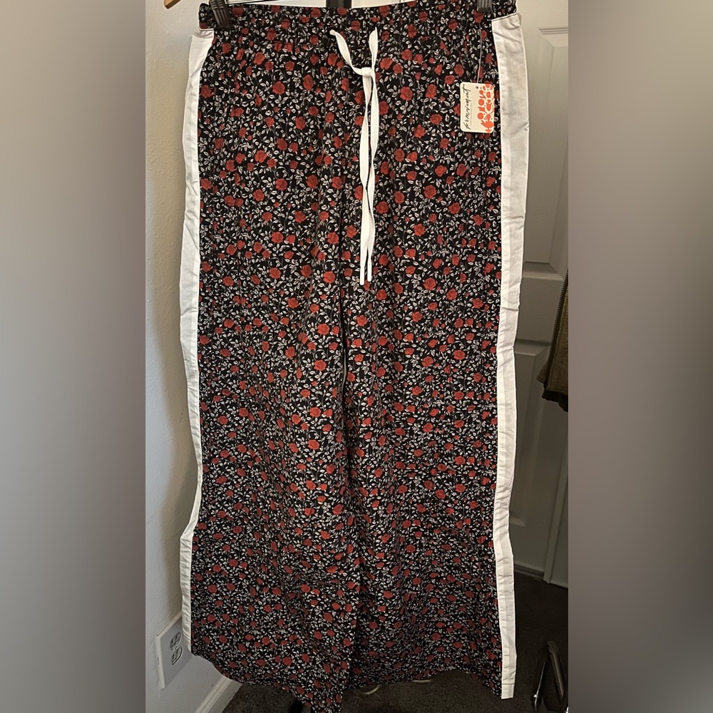 FP Movement by Free People Black Floral Track Pants with White Side Stripe - Picture 7 of 11